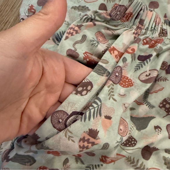 Earthbound Pajama Set Women’s Large Mushrooms Long Sleeve Comfy Stretch Pockets - Picture 10 of 11